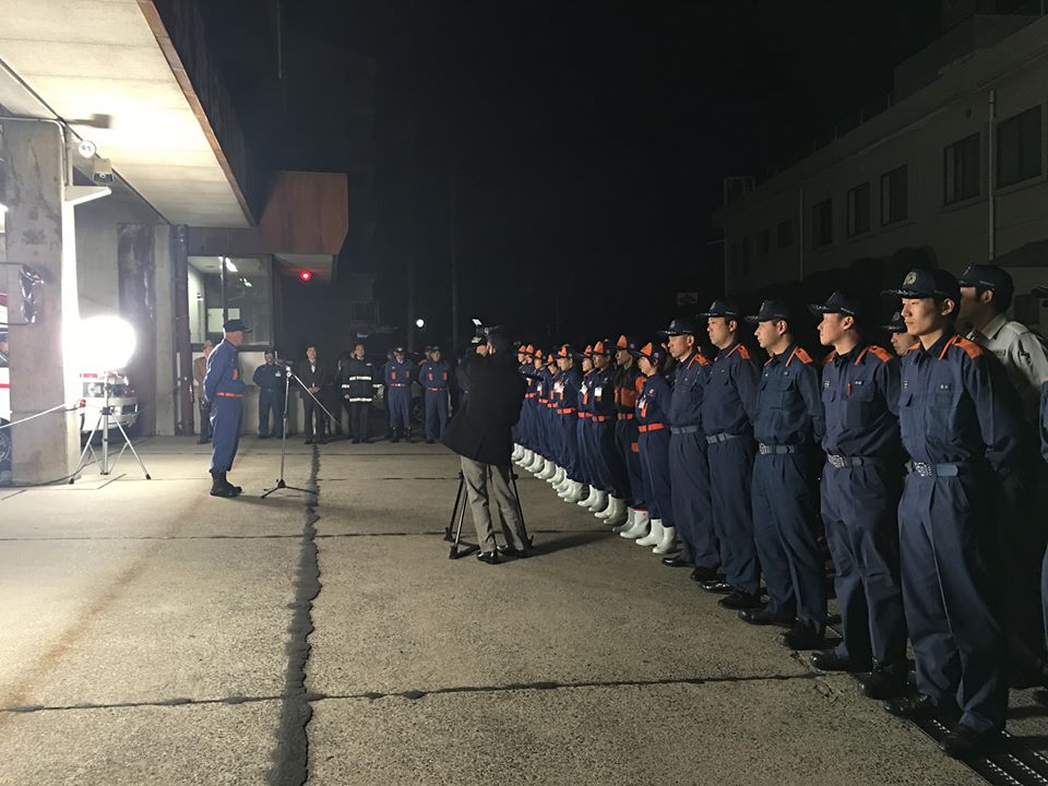 坂出の消防団の年末夜警の激励に伺いました。