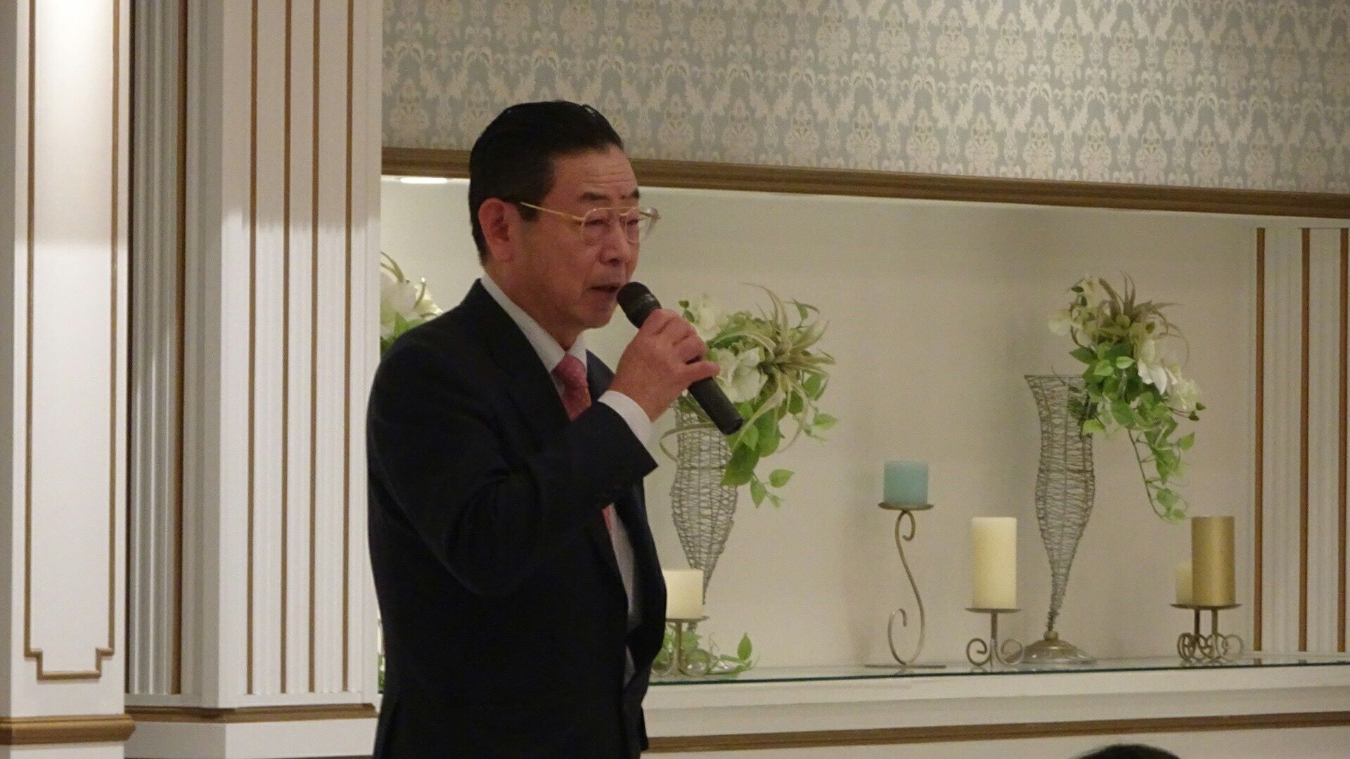 大前寛乗坂出市議を支援する皆さんの新年会が開催されました。