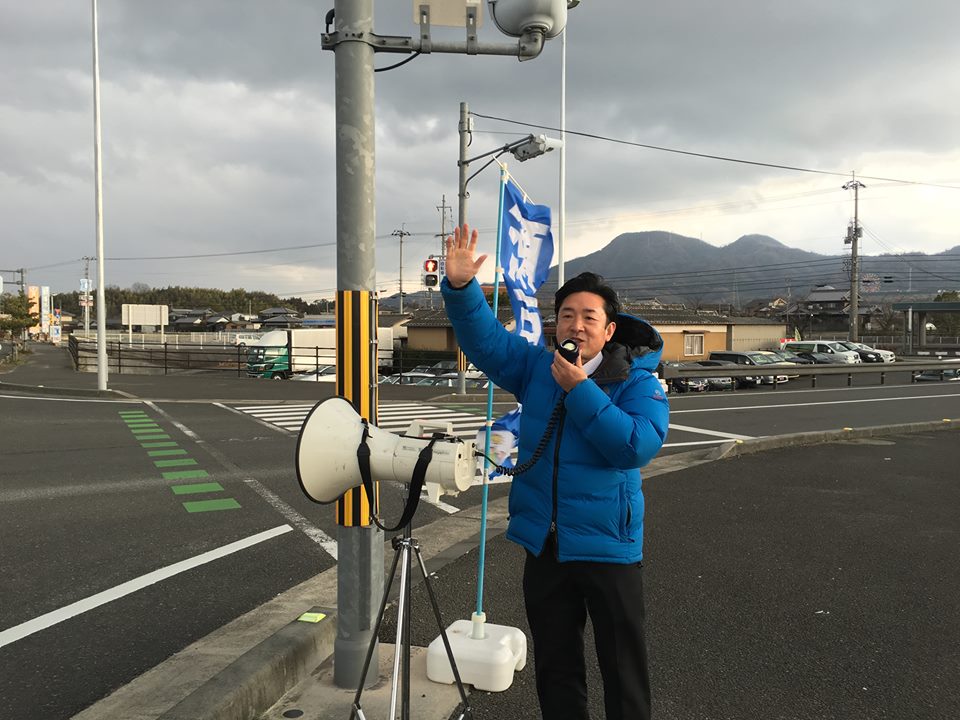 東京の雪はすごいですね。香川県も塩江結構雪降ってました。