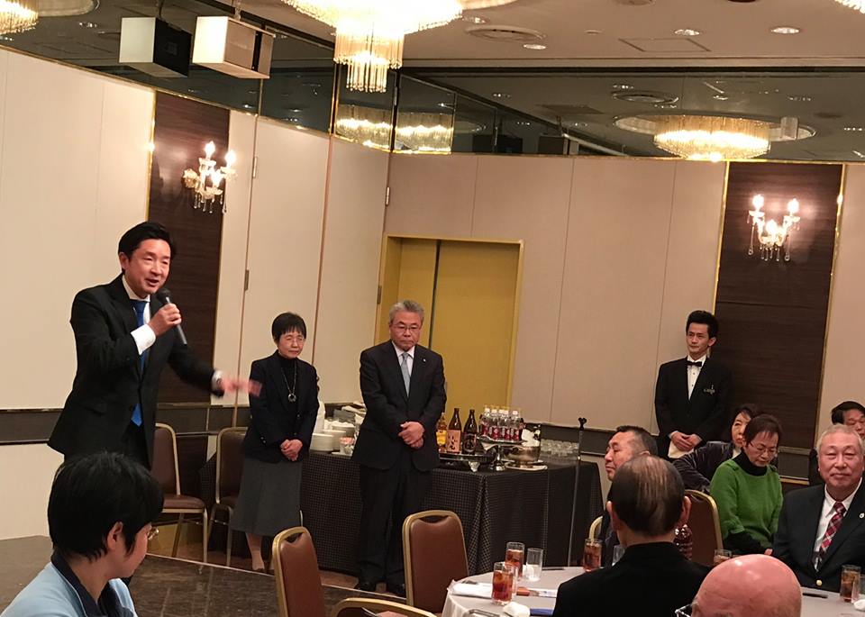 吉田耕一坂出市議の市政報告会に出席しました。