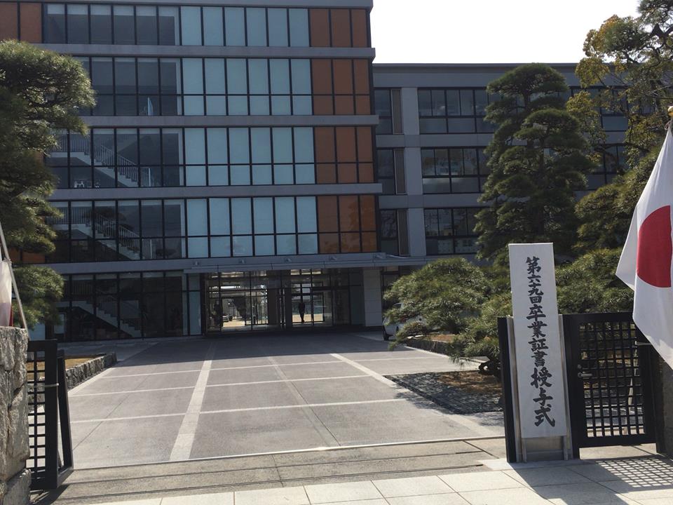 母校丸亀高校の卒業式にお邪魔しました。